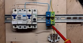Установка устройства защитного отключения в Донецке в октябре