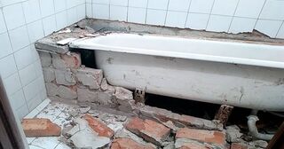 Демонтаж ванны в Донецке от Мастер24 — быстро, недорого, вывоз старой ванны от 1095 руб.